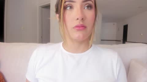 zarirosse online show from 11/25/25, 02:06