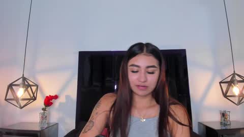 Snapshot of zayda_ chatting on 02/21/25, 01:44 Zayda online show from 02/21/25, 01:44