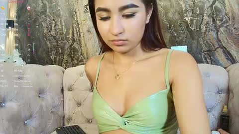 Snapshot of zayda_ chatting on 03/04/25, 01:12 Zayda online show from 03/04/25, 01:12