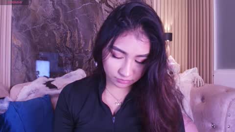Snapshot of zayda_ chatting on 10/11/25, 05:44 Zayda online show from 10/11/25, 05:44