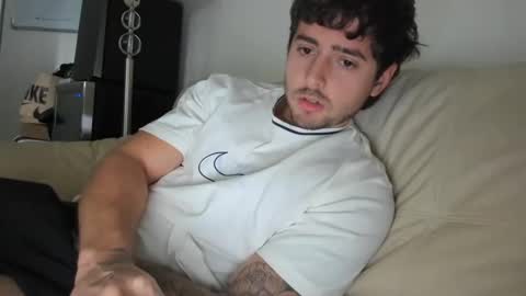 Snapshot of zaylanez chatting on 01/05/25, 06:24 Zay lanez online show from 01/05/25, 06:24