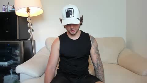 Snapshot of zaylanez chatting on 03/09/25, 04:55 Zay lanez online show from 03/09/25, 04:55