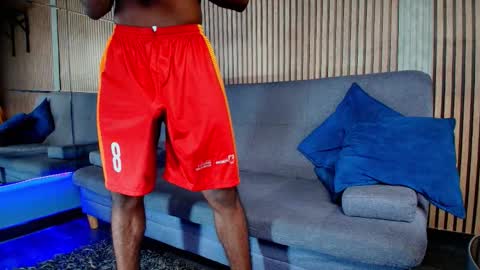 Snapshot of zayn_oba chatting on 10/10/25, 03:33 zayn_oba online show from 10/10/25, 03:33