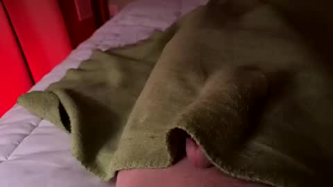 Snapshot of zayne26 chatting on 10/12/25, 08:13 zayne26 online show from 10/12/25, 08:13