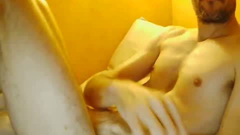 Snapshot of zaze71 chatting on 02/13/26, 05:25 zaze71 online show from 02/13/26, 05:25