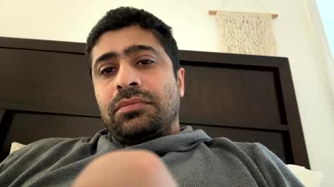 zee20241 online show from 12/16/25, 08:36