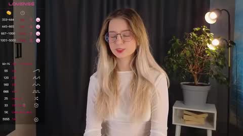 Avi online show from 09/20/25, 12:50