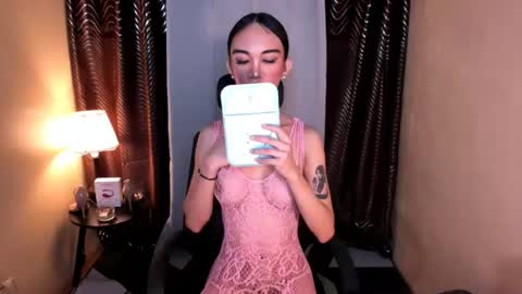 Snapshot of zella_maurice chatting on 06/12/26, 12:04 zella_maurice online show from 06/12/26, 12:04
