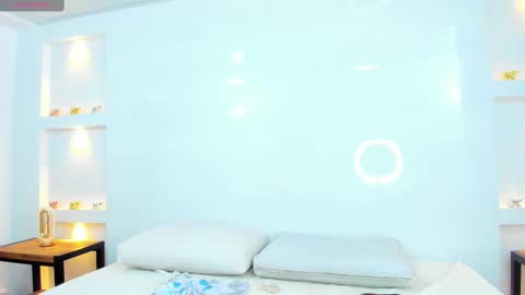 Zenda Evans online show from 02/13/25, 09:41