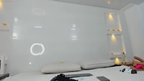 Zenda Evans online show from 02/28/26, 04:13