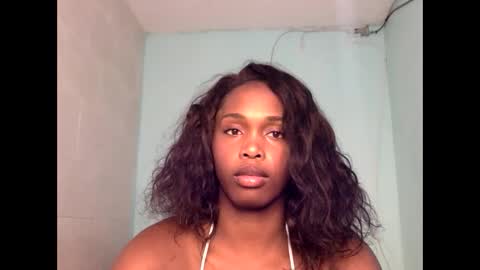Snapshot of zendaya_wilson1 chatting on 01/11/25, 01:27 Zendaya Wilson online show from 01/11/25, 01:27