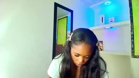 Snapshot of zendaya_wilson1 chatting on 09/19/25, 05:31 Zendaya Wilson online show from 09/19/25, 05:31