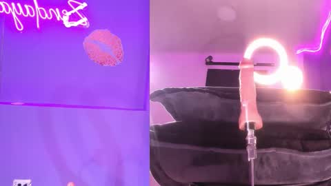 Snapshot of zendayagreey chatting on 02/21/26, 08:21 Zendaya online show from 02/21/26, 08:21