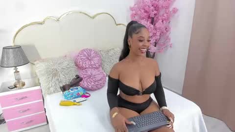 zendayarosse online show from 05/11/26, 08:50
