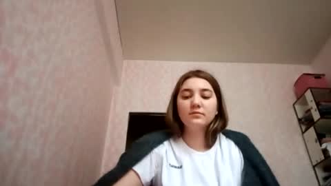 zeniabrossoit online show from 03/18/26, 10:40