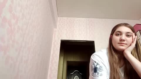 zeniabrossoit online show from 03/21/26, 08:41