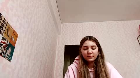 zeniabrossoit online show from 04/06/26, 08:26