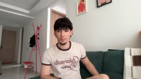 Snapshot of zenn_rush chatting on 07/05/26, 03:19 Zenn online show from 07/05/26, 03:19