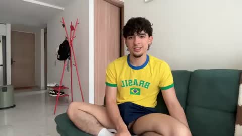 Snapshot of zenn_rush chatting on 07/09/26, 02:10 Zenn online show from 07/09/26, 02:10