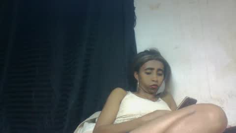 Snapshot of zeolineess chatting on 10/17/25, 03:47 zeolineess online show from 10/17/25, 03:47