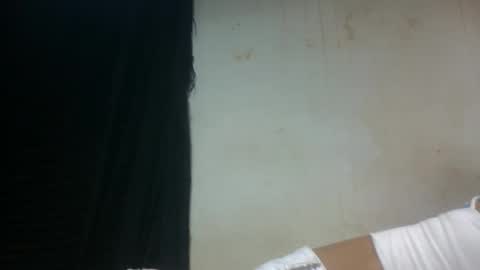 Snapshot of zeolineess chatting on 10/19/25, 10:32 zeolineess online show from 10/19/25, 10:32