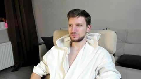 Andrew online show from 10/18/25, 09:15