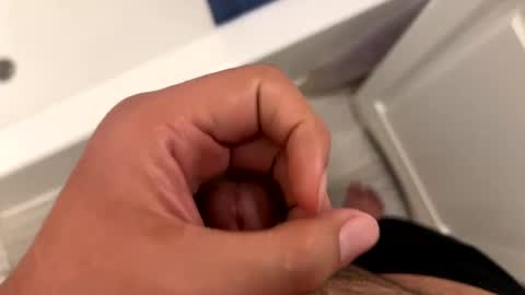 zerotwo5 online show from 09/28/25, 07:36