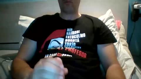 zeus online show from 11/03/25, 04:25