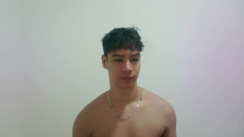 zeus_183 online show from 10/09/25, 11:14