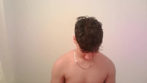 zeus_183 online show from 11/25/25, 04:18