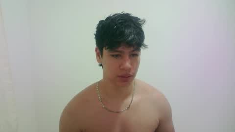 zeus_183 online show from 03/12/26, 04:18