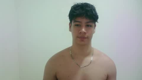 zeus_183 online show from 04/27/26, 04:10