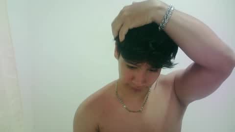 zeus_183 online show from 05/13/26, 07:50
