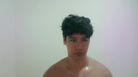 zeus_183 online show from 05/23/26, 09:02