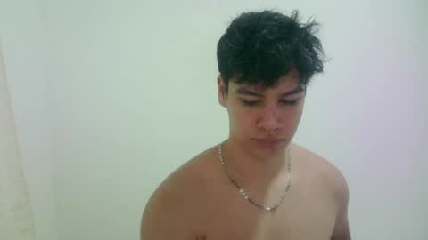 zeus_183 online show from 06/23/26, 01:47