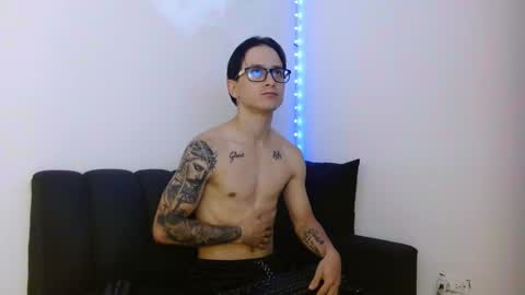 zeus online show from 04/25/26, 11:24