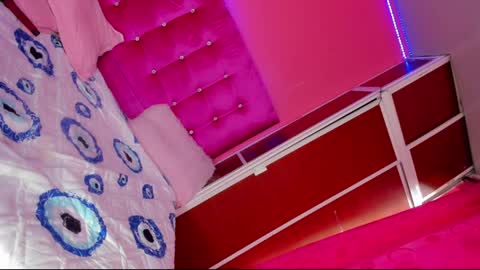 Snapshot of zeuss_x chatting on 04/09/26, 10:04 Aisha Alejandra Rosse Deus online show from 04/09/26, 10:04