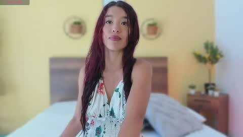 Snapshot of zhafiro_ chatting on 05/20/26, 02:23 Zhafi online show from 05/20/26, 02:23