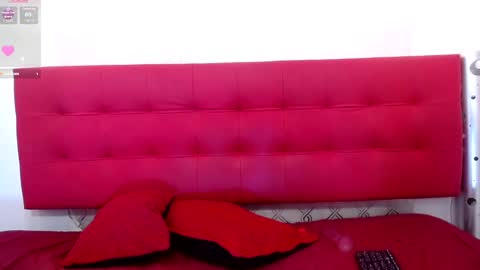 ZHAMIRA  ANDRES online show from 02/20/25, 11:54