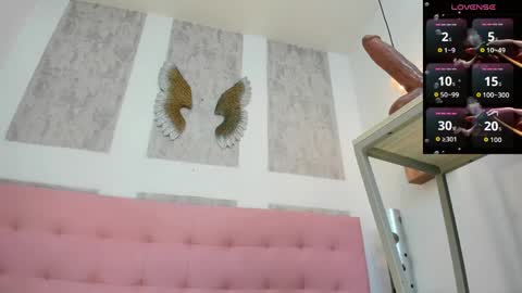 ZHAMIRA  ANDRES online show from 04/21/26, 10:34