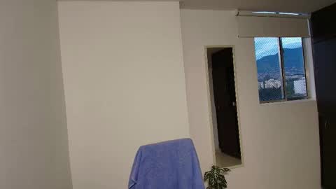 Zhara online show from 11/25/25, 10:59