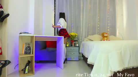 Zhara online show from 04/19/26, 05:45