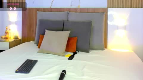 Zhara online show from 01/16/26, 01:59