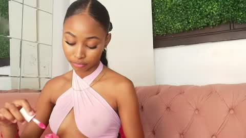 Zhara  online show from 06/26/26, 12:09
