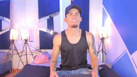 Sharon  online show from 10/19/25, 04:29
