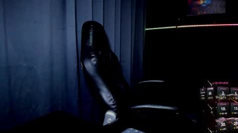 zhoestrong online show from 11/16/25, 12:16