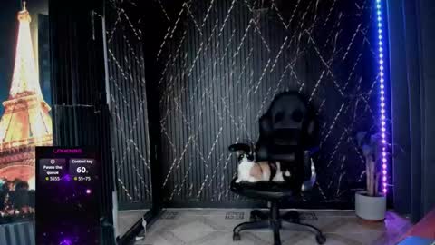 zhoestrong online show from 01/18/26, 02:32