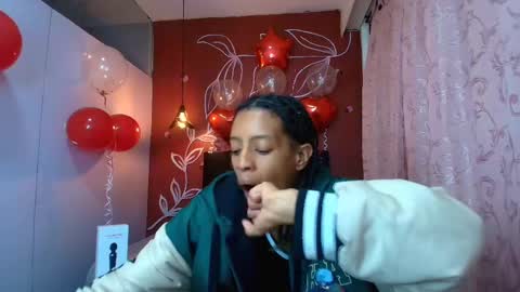 Zia Green online show from 02/12/25, 12:01