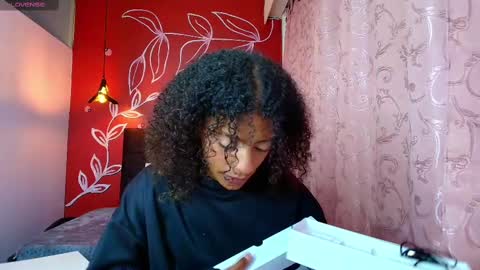 Zia Green online show from 03/05/25, 12:00