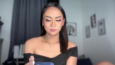 Zia online show from 04/22/26, 03:13